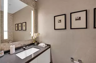 88 SW 7th, Miami, FL 33130 - Photo 5