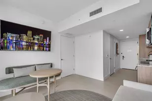 159 NE 6th, Miami, FL 33132 - Photo 3