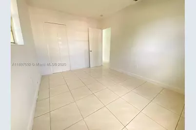1121 NE 214th, Miami, FL 33179 - Photo 11