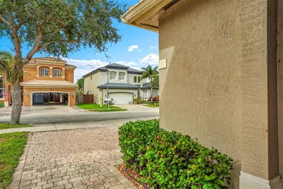 1861 SE 19th, Homestead, FL 33035 - Photo 5