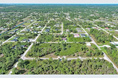 839 Kaley Ave S, Lehigh Acres, FL 33974 - Photo 19