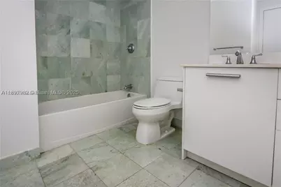 1050 Brickell #414, Miami, FL 33131 - Photo 15