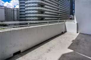 1050 Brickell, Miami, FL 33131 - Photo 27