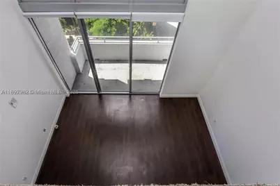 1050 Brickell #414, Miami, FL 33131 - Photo 5