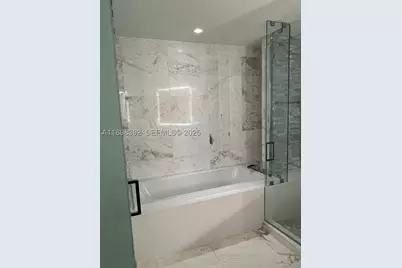851 NE 1st #4107, Miami, FL 33132 - Photo 37
