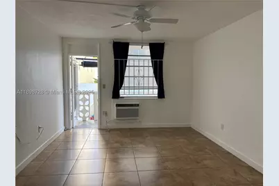 441 Collins #27, Miami Beach, FL 33139 - Photo 27