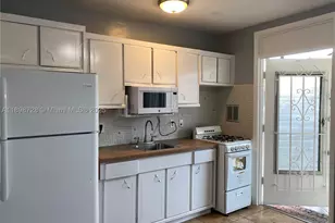 441 Collins, Miami Beach, FL 33139 - Photo 9