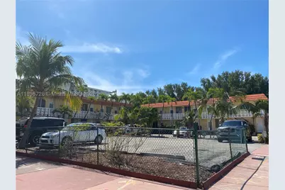 441 Collins #27, Miami Beach, FL 33139 - Photo 3