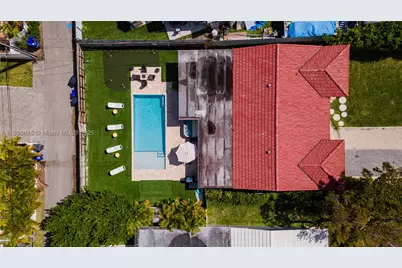 1305 Funston, Hollywood, FL 33019 - Photo 85