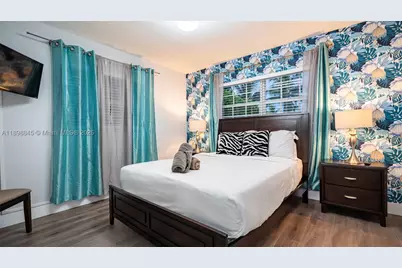 1305 Funston, Hollywood, FL 33019 - Photo 13