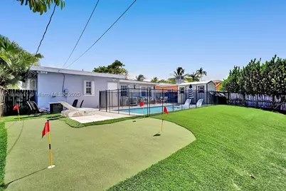 1305 Funston, Hollywood, FL 33019 - Photo 3