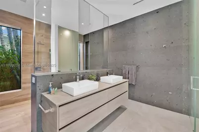 2110 NE 197th, Miami, FL 33179 - Photo 33