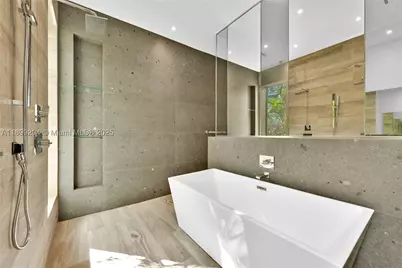 2110 NE 197th, Miami, FL 33179 - Photo 35