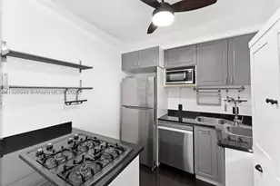 1515 W, Miami Beach, FL 33139 - Photo 15