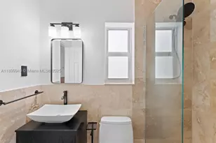 1515 W, Miami Beach, FL 33139 - Photo 23