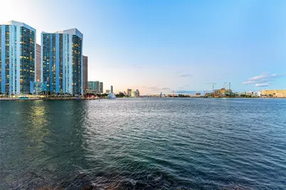 848 Brickell Key #204, Miami, FL 33131 - Photo 13