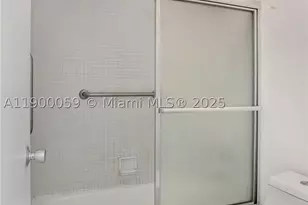 100 Lincoln, Miami Beach, FL 33139 - Photo 15