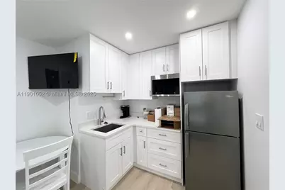 312 Elm, Hollywood, FL 33019 - Photo 33