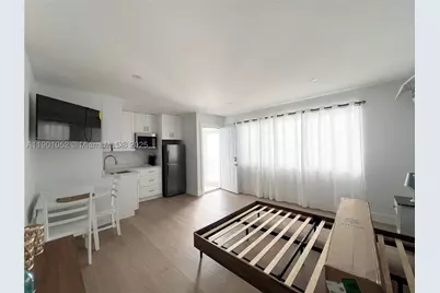 312 Elm, Hollywood, FL 33019 - Photo 11