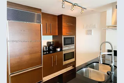 [Address not provided], Miami, FL 33131 - Photo 5