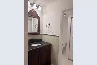 18850 NW 57th #306, Hialeah, FL 33015 - Photo 11