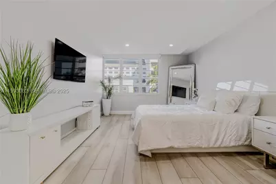 100 Lincoln #323, Miami Beach, FL 33139 - Photo 19