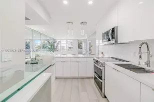 100 Lincoln, Miami Beach, FL 33139 - Photo 25
