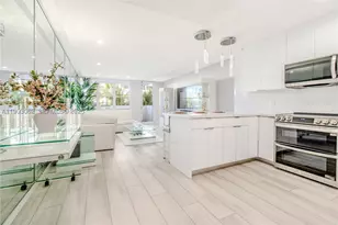 100 Lincoln, Miami Beach, FL 33139 - Photo 3