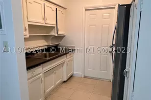 1955 Normandy, Miami Beach, FL 33141 - Photo 5