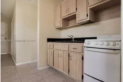805 NW 3rd #1, Hallandale Beach, FL 33009 - Photo 35