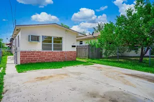 805 NW 3rd, Hallandale Beach, FL 33009 - Photo 13