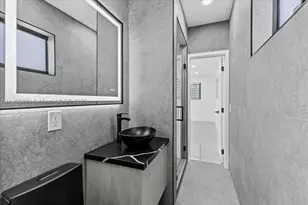 19511 NE 18th, Miami, FL 33179 - Photo 23