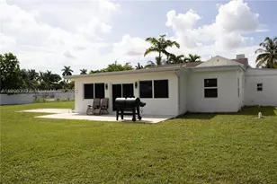 295 NE 150th, Miami, FL 33161 - Photo 11