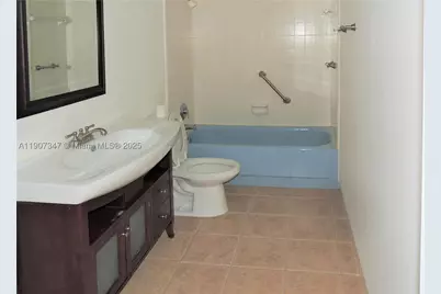 3040 NE 16th #216, Oakland Park, FL 33334 - Photo 13