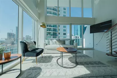 41 SE 5th #1217, Miami, FL 33131 - Photo 3