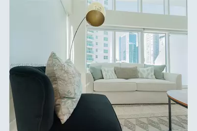 41 SE 5th #1217, Miami, FL 33131 - Photo 9