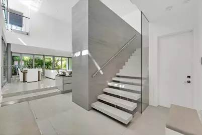 7830 Atlantic, Miami Beach, FL 33141 - Photo 11