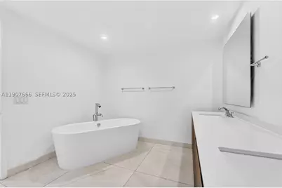 488 NE 18th #1815, Miami, FL 33132 - Photo 13