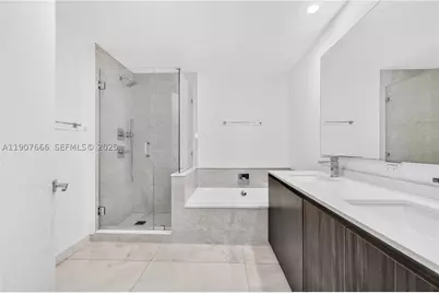 488 NE 18th #1815, Miami, FL 33132 - Photo 19