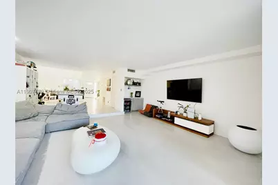20444 NE 34th #12, Aventura, FL 33180 - Photo 3