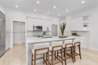 808 Brickell Key #3901, Miami, FL 33131 - Photo 19