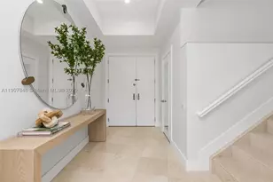 808 Brickell Key, Miami, FL 33131 - Photo 3