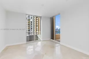 808 Brickell Key, Miami, FL 33131 - Photo 33