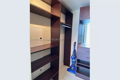185 SW 7th #2300, Miami, FL 33130 - Photo 9