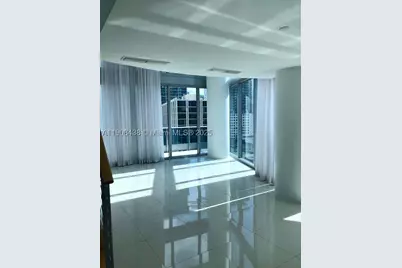 200 Biscayne Boulevard #902, Miami, FL 33131 - Photo 23