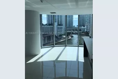 200 Biscayne Boulevard #902, Miami, FL 33131 - Photo 15