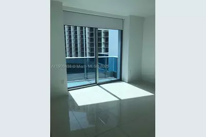 200 Biscayne Boulevard #902, Miami, FL 33131 - Photo 17