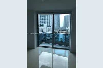 200 Biscayne Boulevard #902, Miami, FL 33131 - Photo 11
