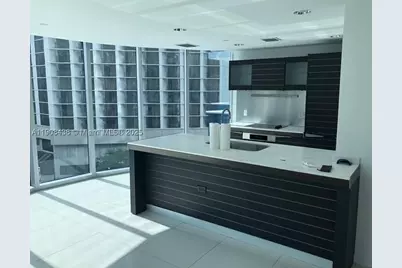 200 Biscayne Boulevard #902, Miami, FL 33131 - Photo 5