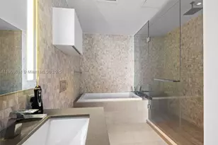 68 SE 6th, Miami, FL 33131 - Photo 13